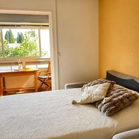 Апартаменты Climatise Avec Jardin